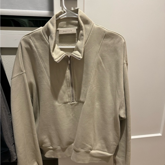 ESSENTIAL FEAR OF GOD - QuarterZip Size Small Beige Color - Picture 2 of 5